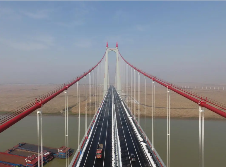 2017年2月，第一位員工入職。完成杭瑞洞庭湖大橋、株洲水云橋等項(xiàng)目。