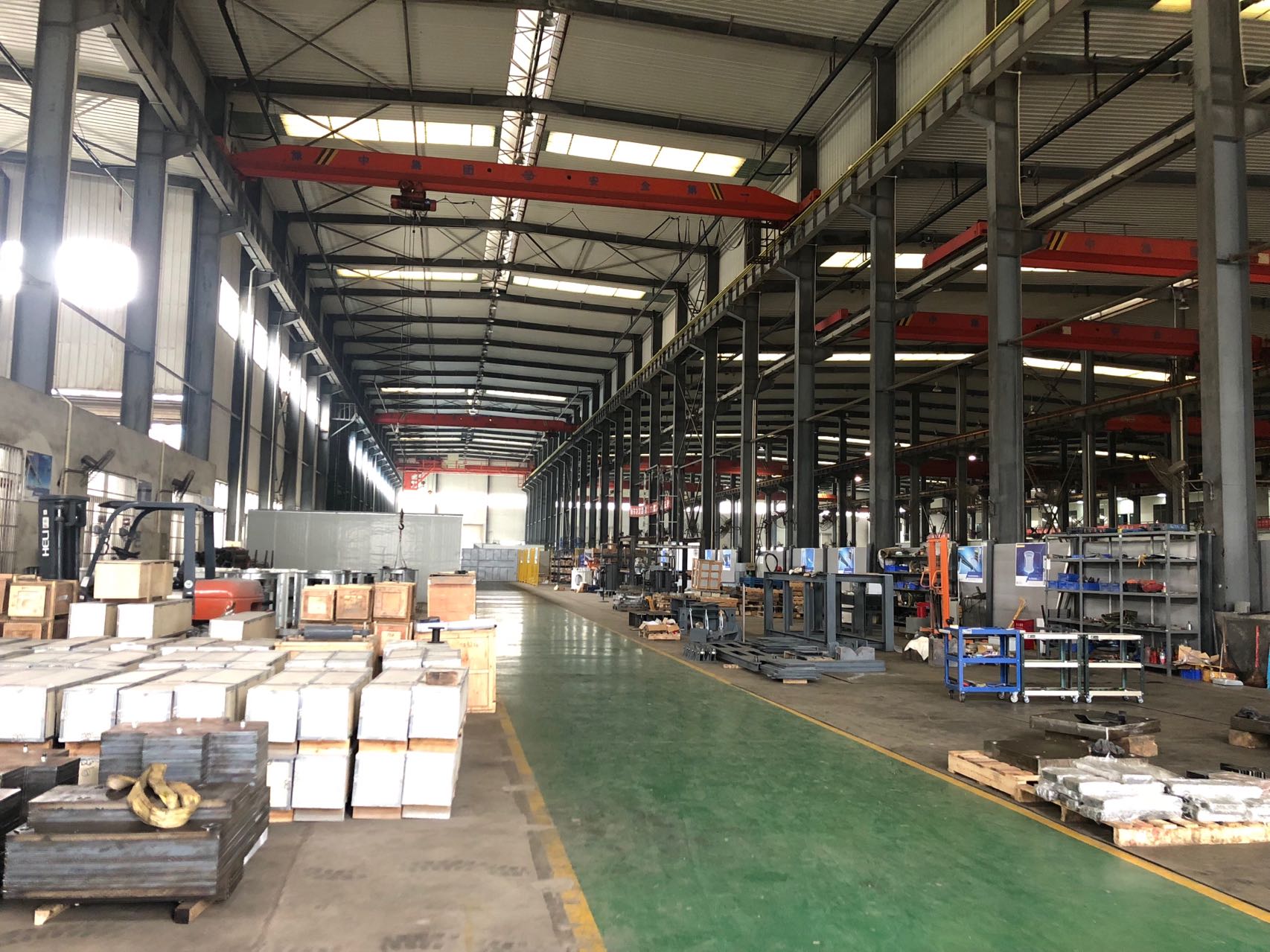 2018年1月，自建工廠投入使用，開始組建生產(chǎn)團(tuán)隊(duì)